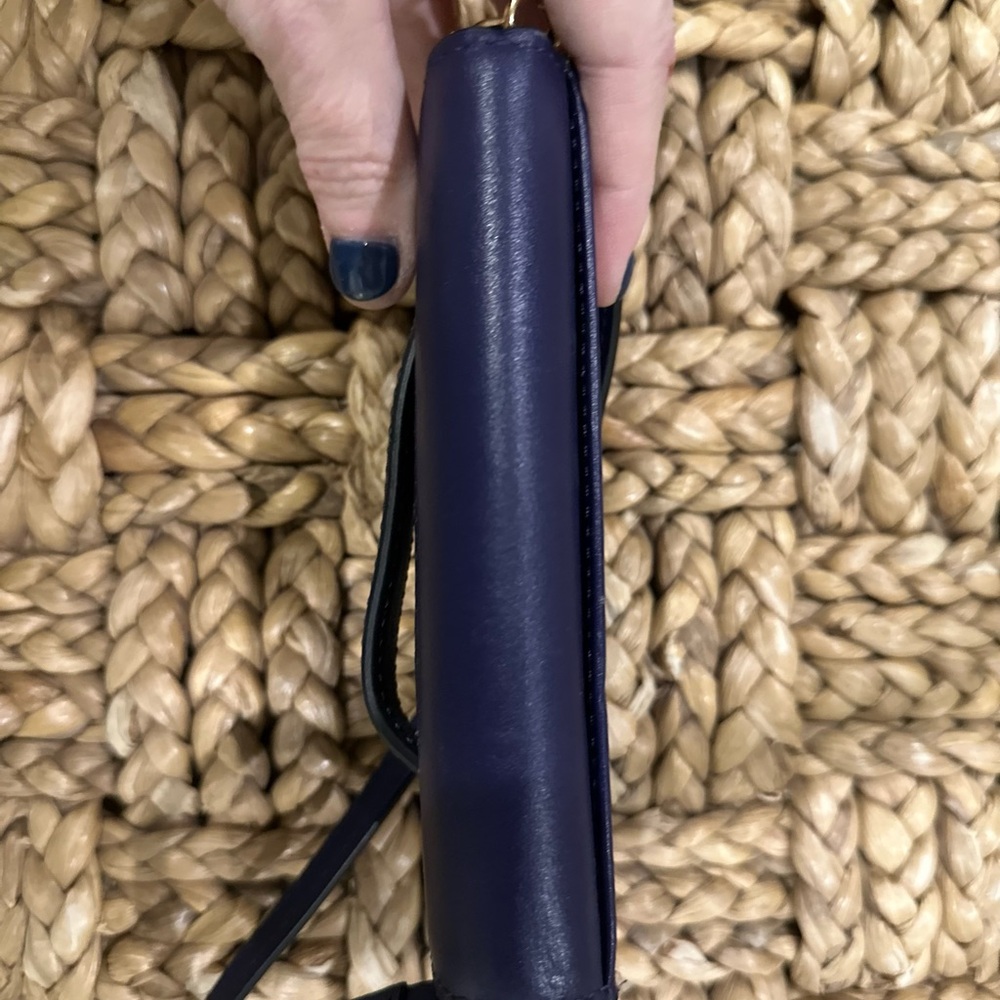 HENRI BENDEL Blue Leather Crossbody Wallet/Phone Purse - Picture 8 of 10